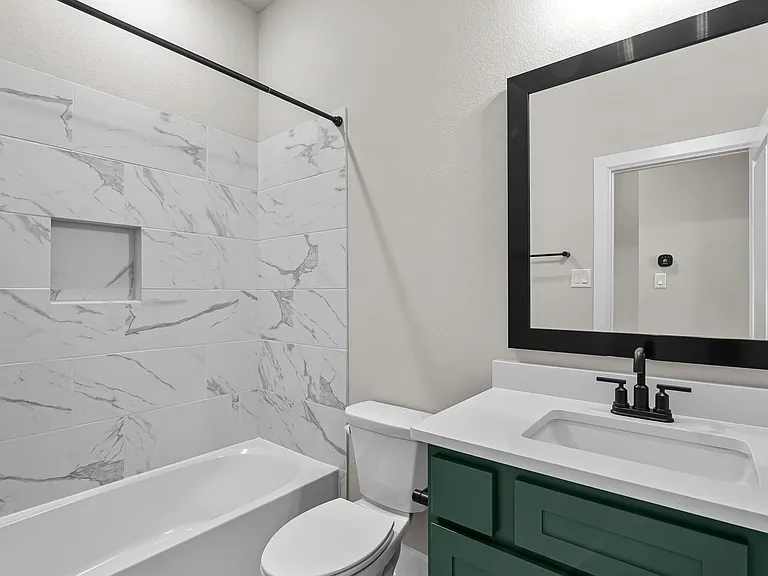 139 Amaranth Way — Photo 6