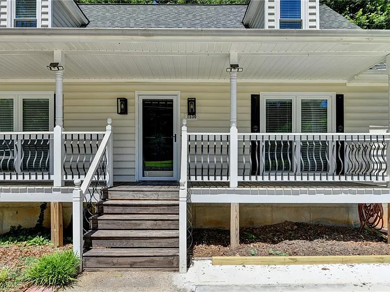 1530 Plunketts Rd — Photo 9