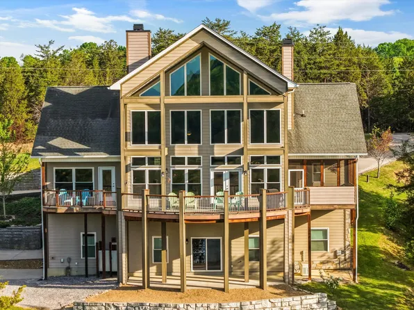3648 Foxfire Way, Sevierville, TN 37876