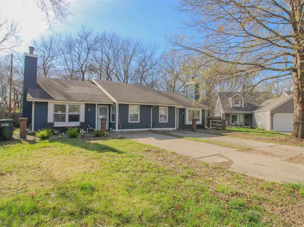 227-229 N Minnesota St, Lawrence, KS 66044