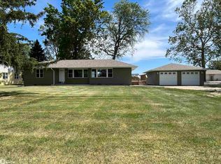 1516 Benton Ave E, Albia, IA 52531