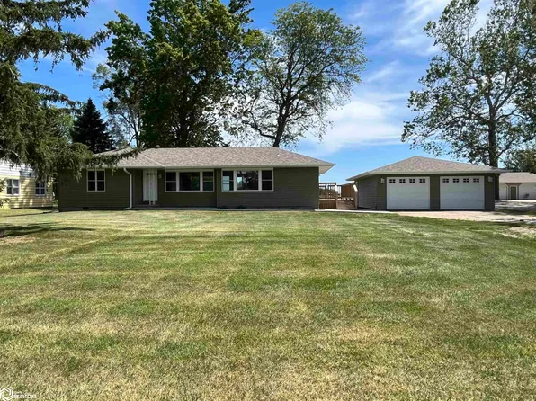 1516 Benton Ave E, Albia, IA 52531