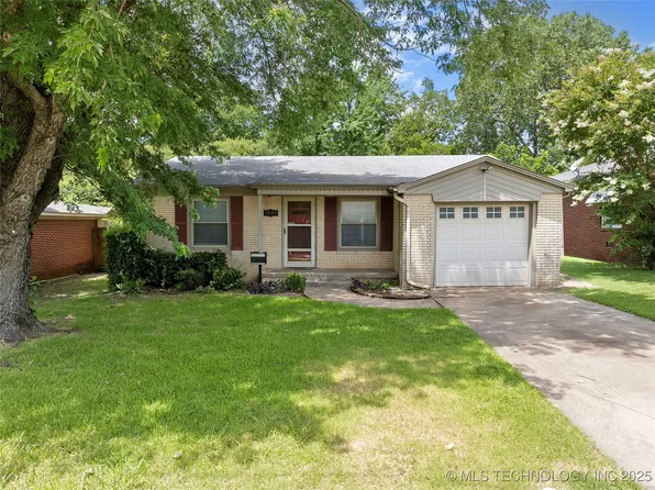 1809 Robison St, Ardmore, OK 73401