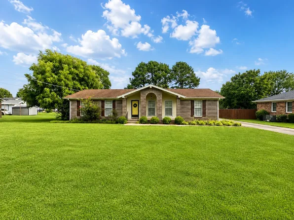 1008 Brindley Dr, Pulaski, TN 38478