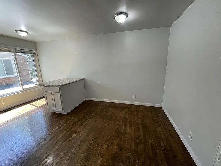 7338 Lovers Ln — Photo 3