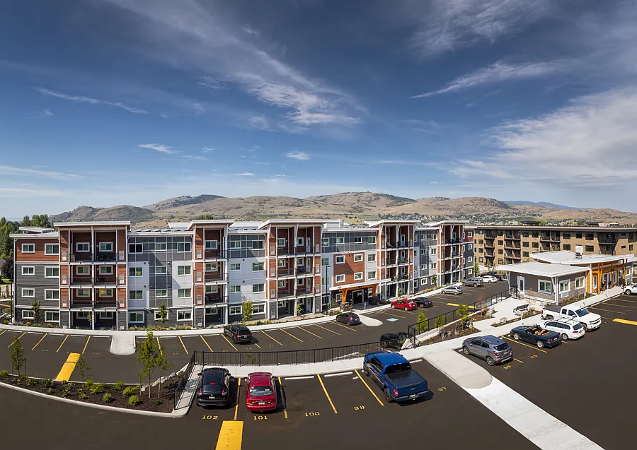 Creekview Heights Apartments — Photo 3