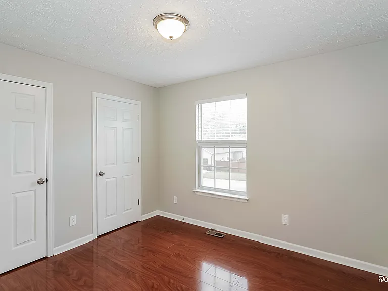 604 Monticello Ct — Photo 13