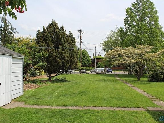 2nd image of 132 Hannum Ave