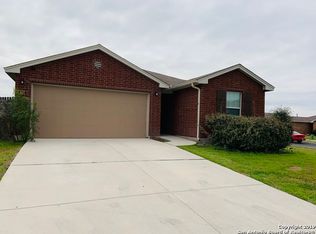 802 Three Iron, San Antonio, TX 78221