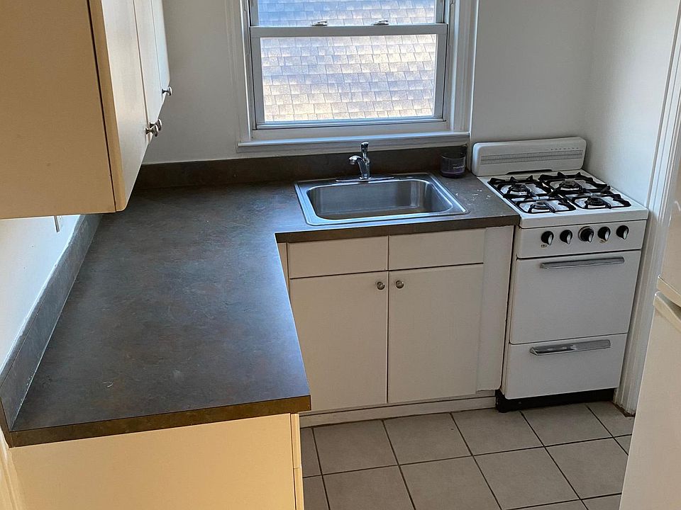 1st image of 9133 97th St #3