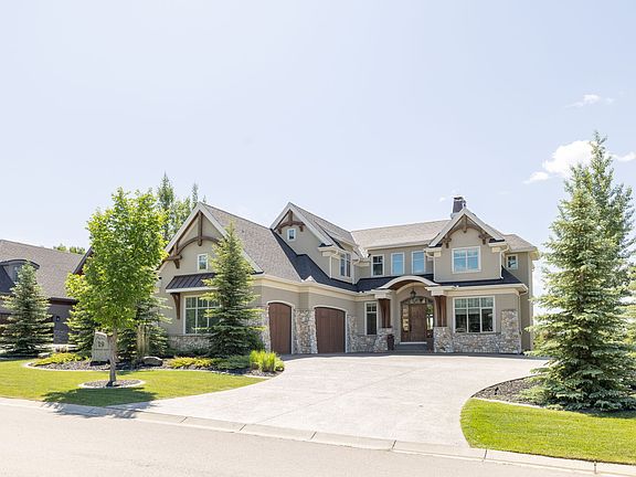 3rd image of 19 Watermark Ave