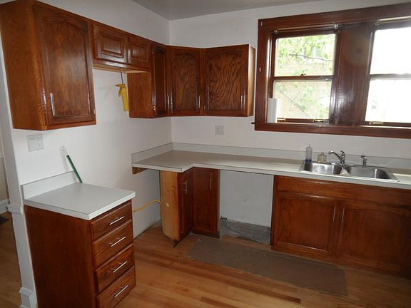 5th image of 6240 N Talman Ave #2