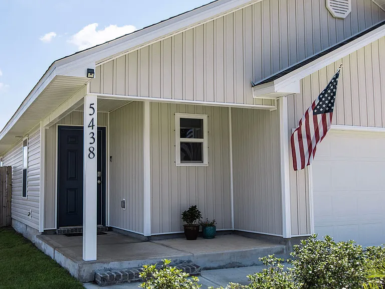 5438 Peach Dr — Photo 4