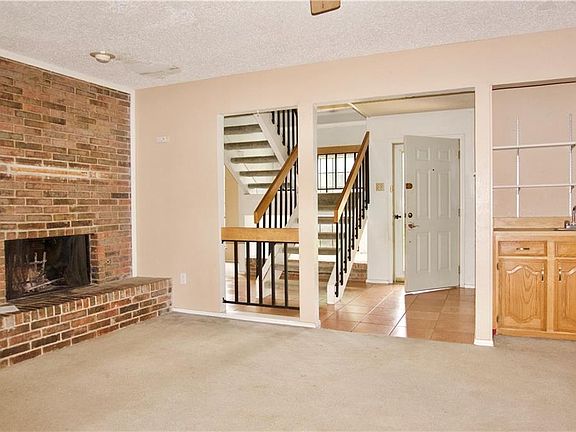2nd image of 1869 Juniper Ln