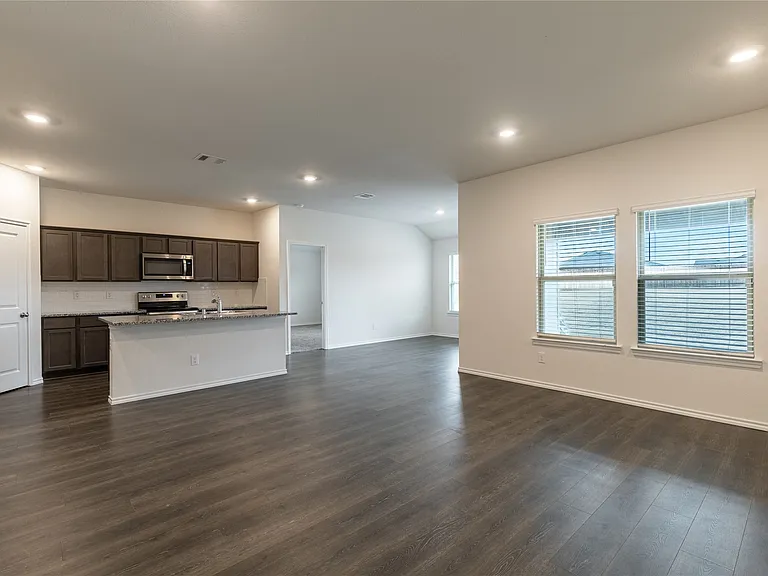 1313 Emi Kate Ln — Photo 4