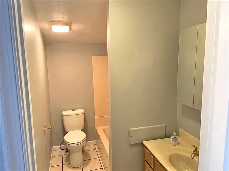 1515 W Crawford Ave #A — Photo 7