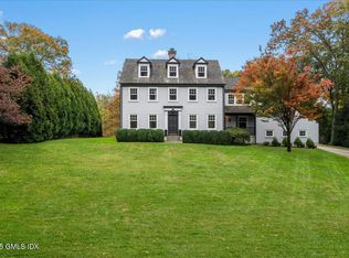 92 Hillcrest Park Rd, Old Greenwich, CT 06870