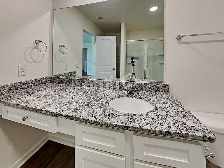 6072 Mason Tucker Dr — Photo 13