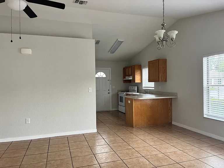 3435 NE 55th Ave — Photo 14
