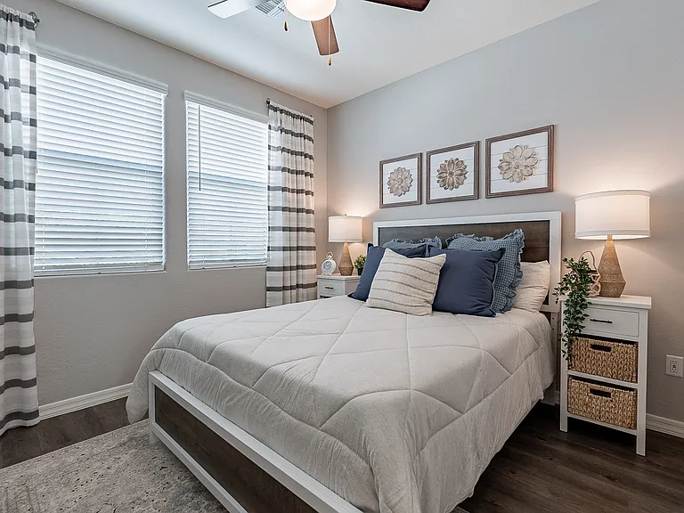 1 Bedroom with Den