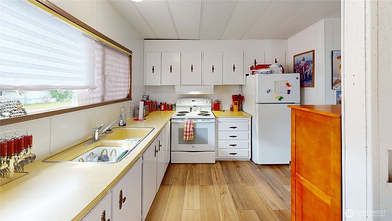 4th image of 8527 31st Avenue S