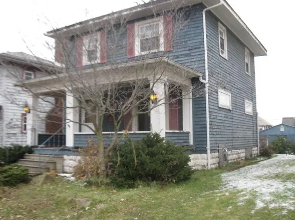 369 Sherman Ave, Sharon, PA 16146