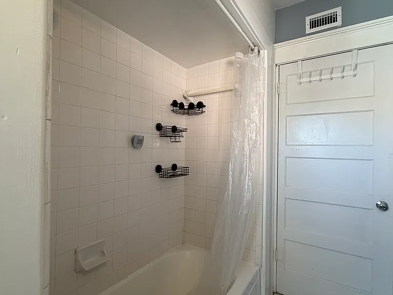 3107 Grandview St #B — Photo 10