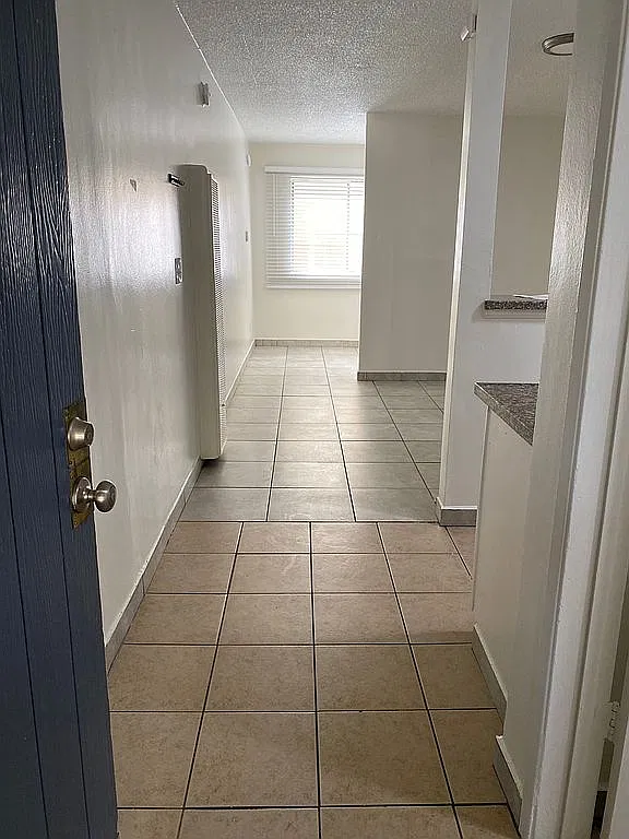 15831 Vanowen 1 BD 1 BA JR — Photo 1