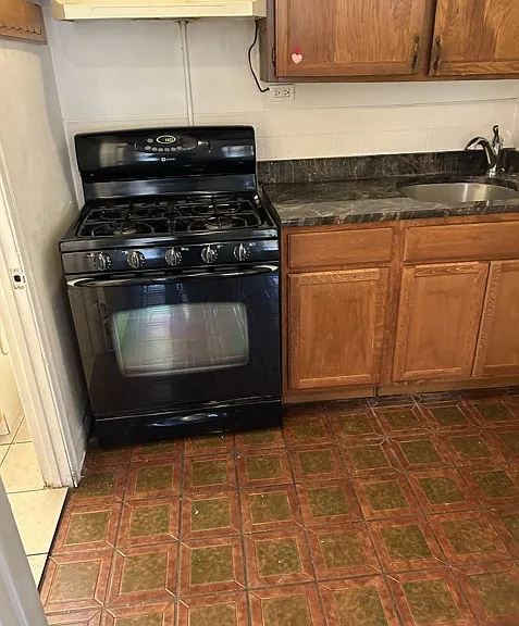 944 Pearl St #SB — Photo 1