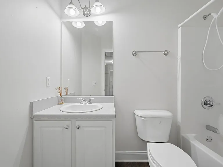166 Cove Hl — Photo 33