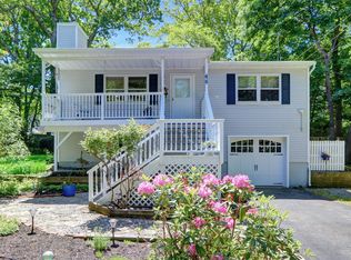 46 Narcissus Rd, Rocky Point, NY 11778