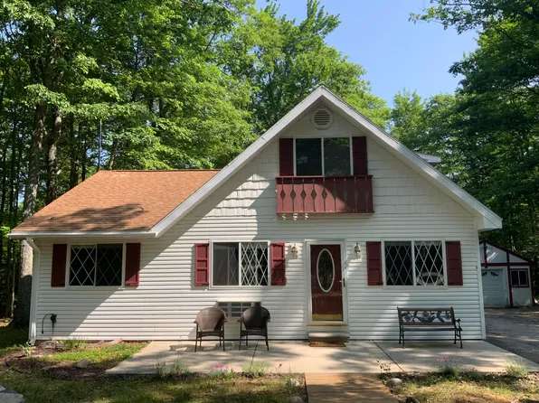 11062 Sherwood Dr, Frederic, MI 49733