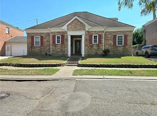 360 Leslie Ln, New Orleans, LA 70124