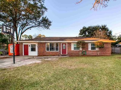 1 Usher Cir, Pensacola, FL, 32506