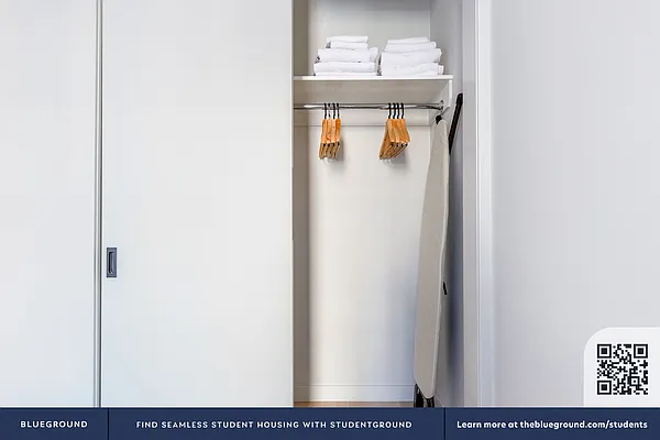 Rented by The Blueground | media 100