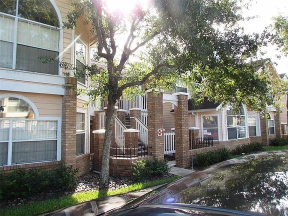 3rd image of 2739 N Poinciana Blvd APT 76