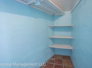 902 1/2 Edith Blvd NE, Albuquerque, NM 87102