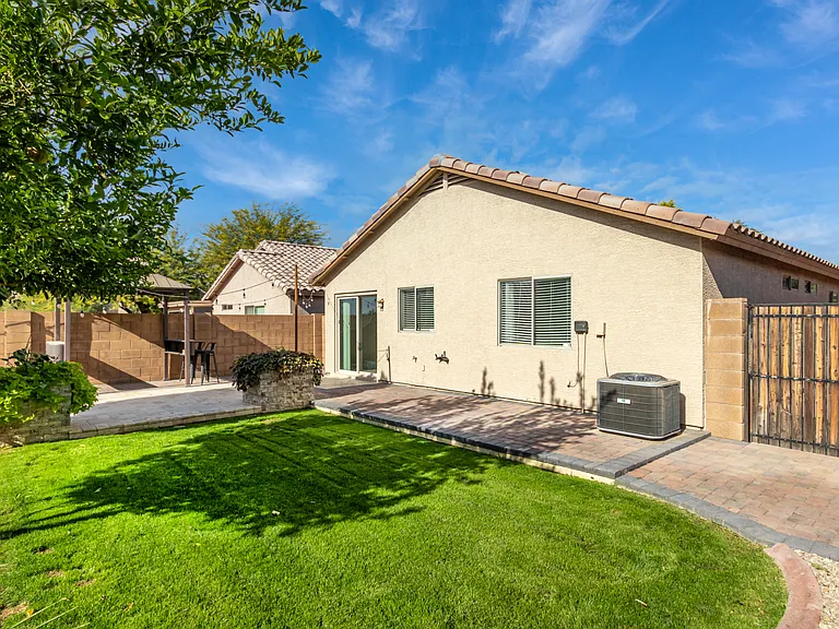 6521 W Pomo St — Photo 23