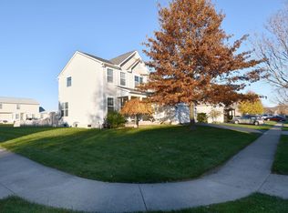 434 Shadow Run Dr, Groveport, OH