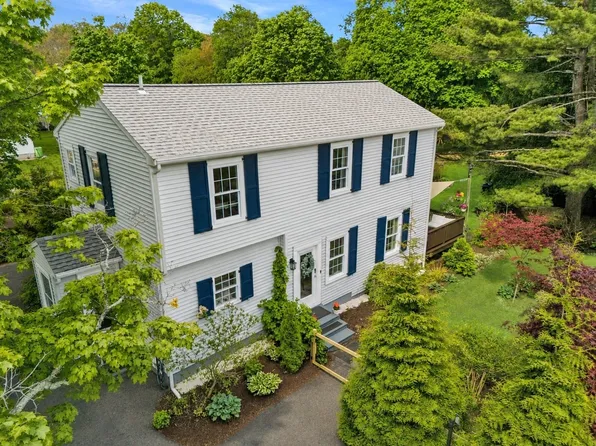 1814 Main St, Concord, MA 01742