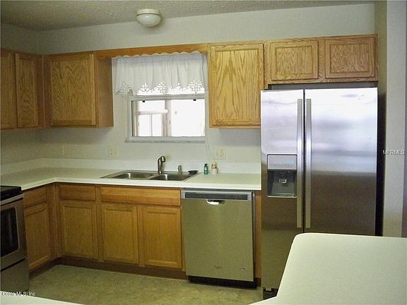 3rd image of 3295 Oakdale Pl