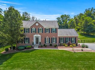 1621 Twin Oaks Dr, Sewickley, PA 15143