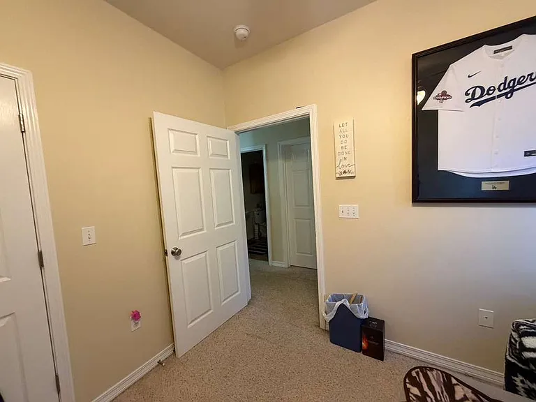 1529 Bentley Cir — Photo 18
