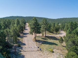 8 Fisher Ct W, Tijeras, NM 87059