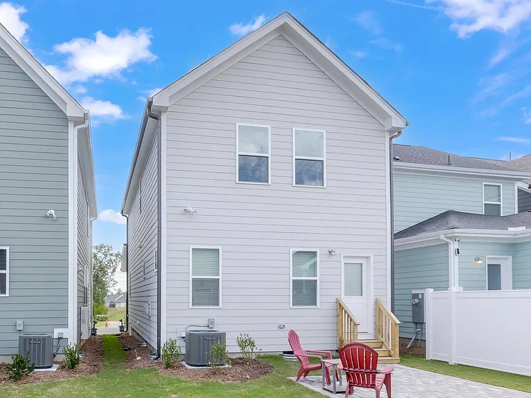 6403 Taylor Rd — Photo 32