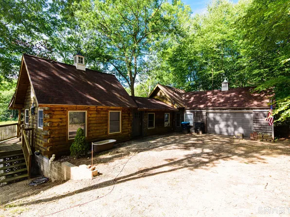 157 Paradise Drive, Brooklyn, CT 06234