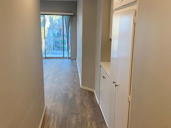 2nd image of 3405 Veteran Ave APT 5