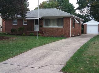 94 E Woodsdale Ave, Akron, OH 44301
