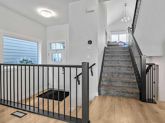 4th image of 100 Cranbrook Gdns SE