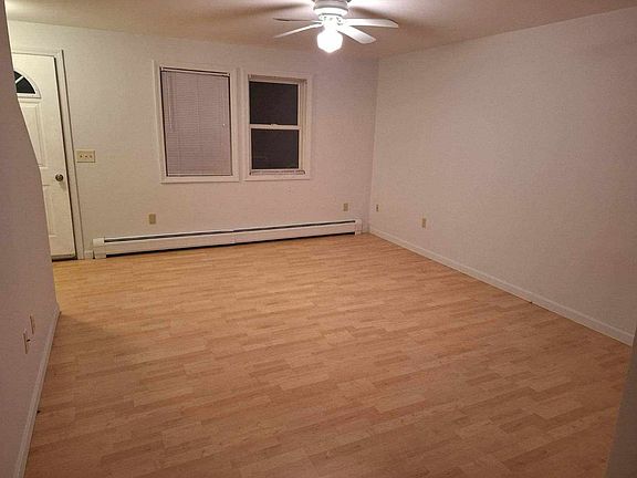5th image of 18 Colby Way #A